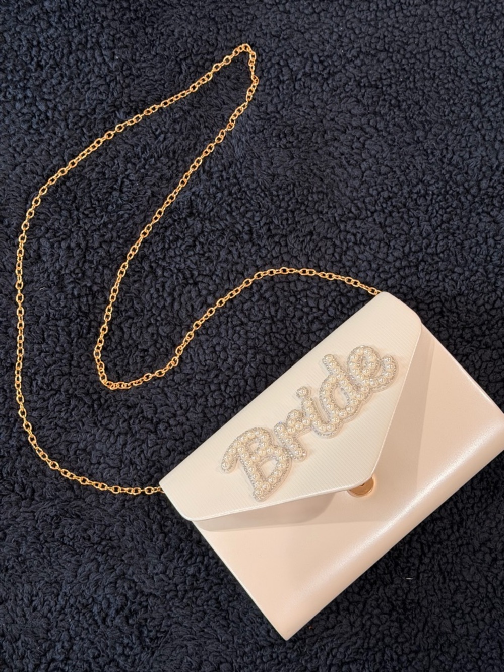 Bride Pearl Embellished Cream Clutch with Gold Chain - Picture 4 of 5